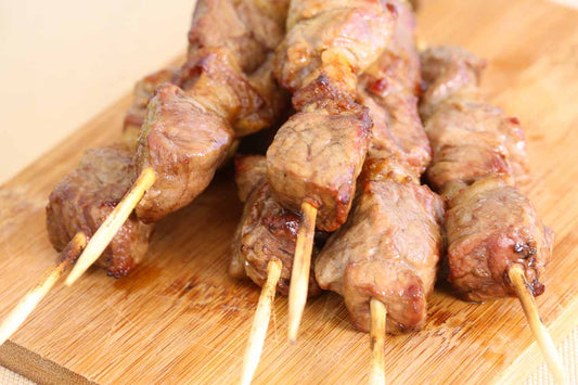 PRODOTTO PREMIUM       Maxi arrosticini di pecora freschi da 33 gr. ESCLUSIVAMENTE COSCIA E FILETTO